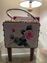 Load image into Gallery viewer, Floral Square
