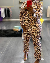 Load image into Gallery viewer, ROYAL SAFARI
