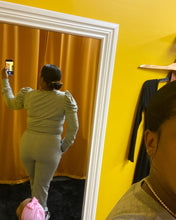 Load image into Gallery viewer, QUEEN JETSUIT
