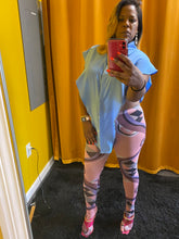 Load image into Gallery viewer, V
