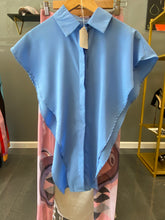 Load image into Gallery viewer, V
