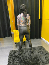 Load image into Gallery viewer, BOTTOMS UP
